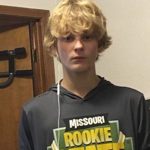 Meet your Posher, Levi